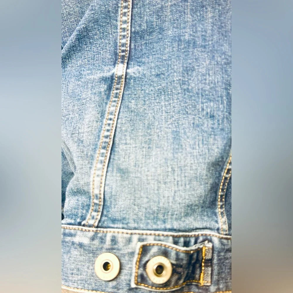 Express Denim Jacket - Picture 6 of 7
